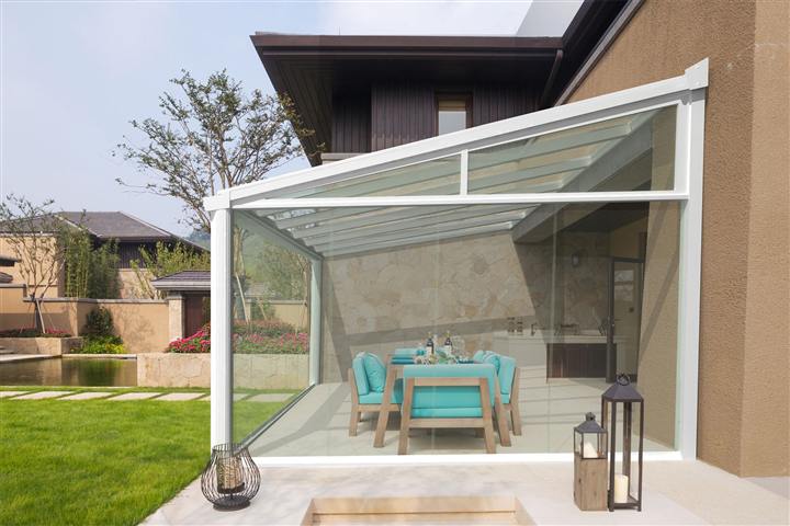 Glass Room Installation 3